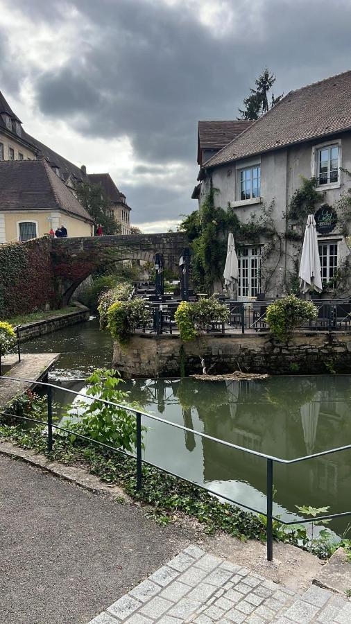 Le Relais De La Gare Hotel Dole Exterior photo